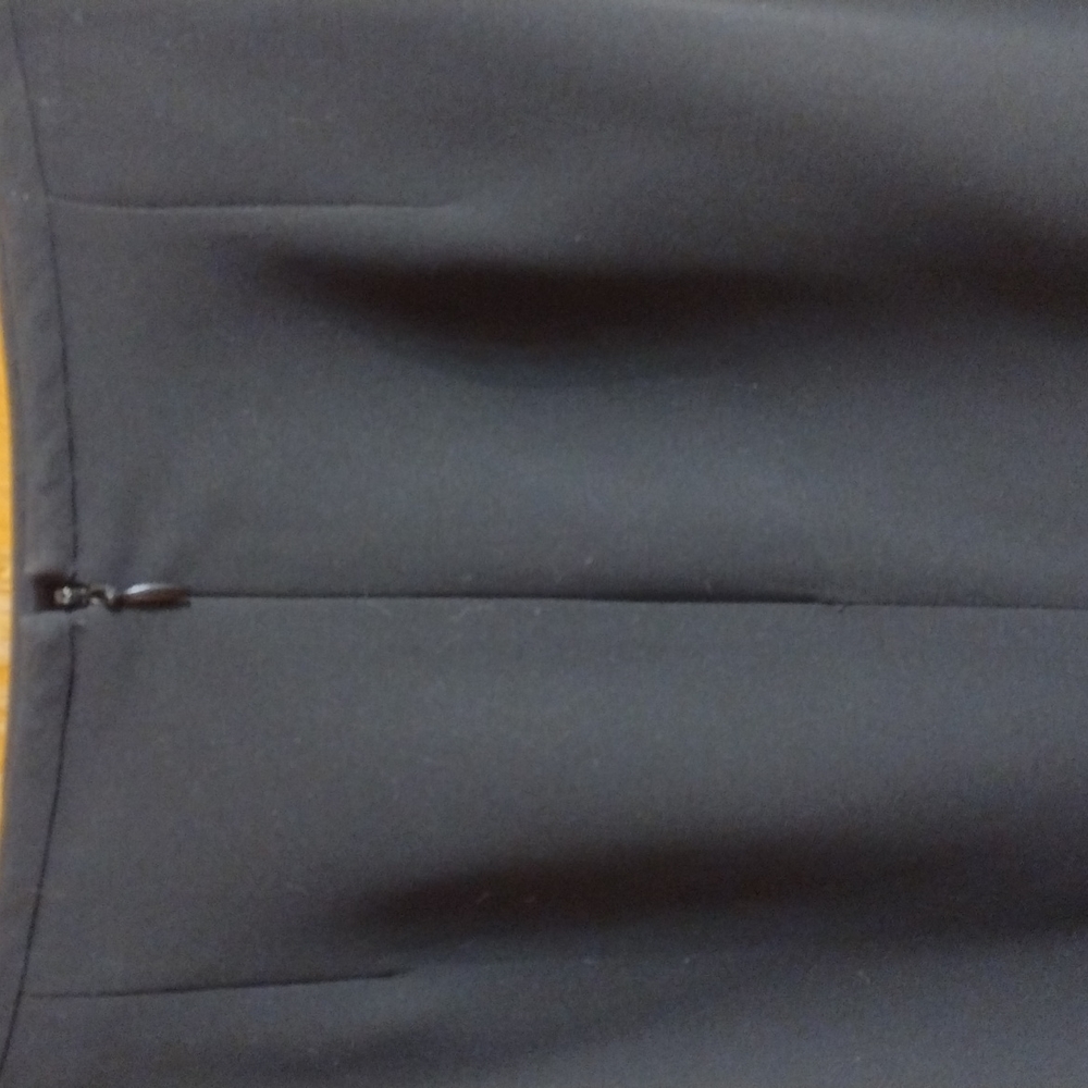 Kasper Black Suit skirt Size 8 - Picture 6 of 6